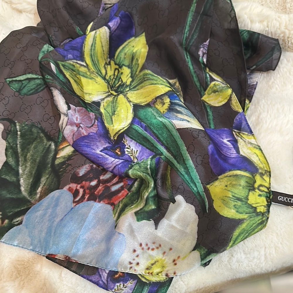 Gucci Silk Scarf with Floral Motif